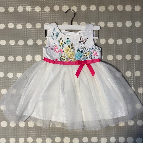 Gorgeous Lilt baby formal dress - Picture 1 of 6